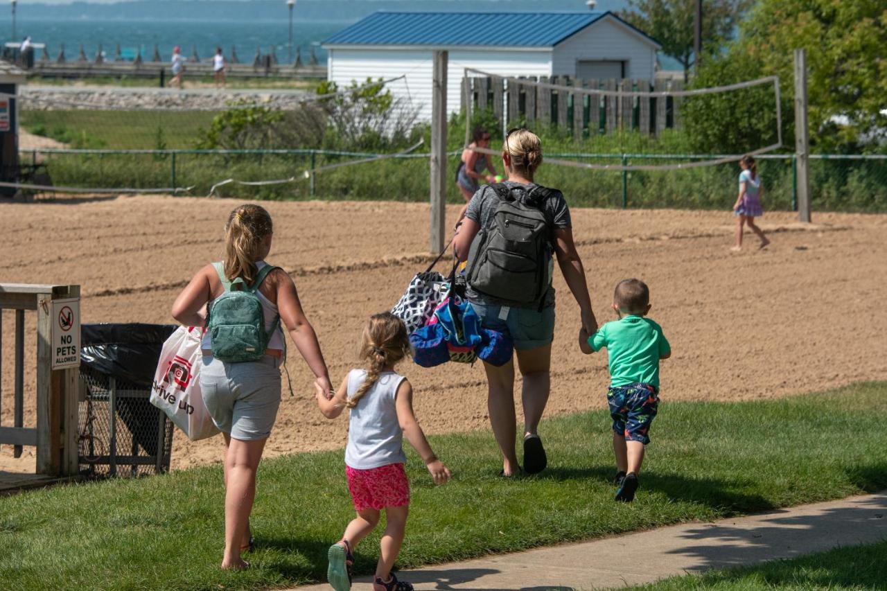 Tawas Bay Beach Resort & Conference Center East Tawas Экстерьер фото